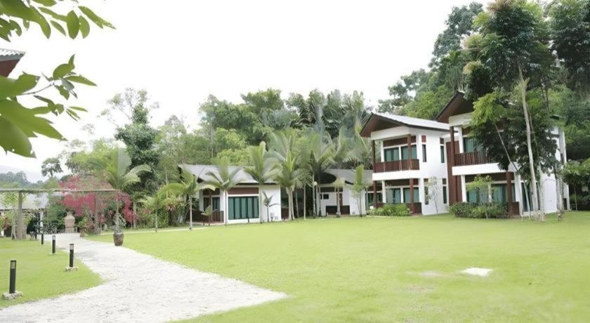 Bidaisari Resort Бентонг Екстериор снимка